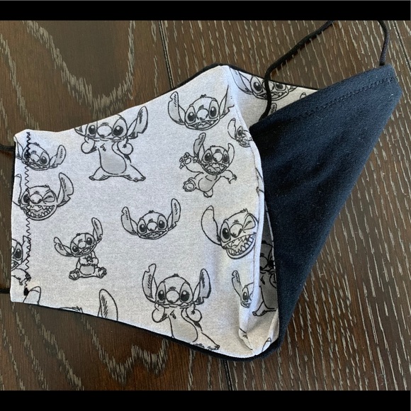 1 /$5 Stylish stitch Disney face mask ๐ท - Picture 4 of 5
